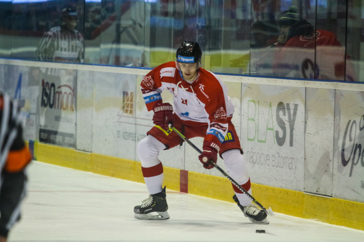 FOTOGALERIE: Výhra, kterou Mora potřebovala jak súl. Doma porazila Chomutov 3:1