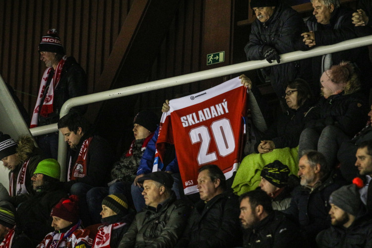 FOTOGALERIE: Výhra, kterou Mora potřebovala jak súl. Doma porazila Chomutov 3:1