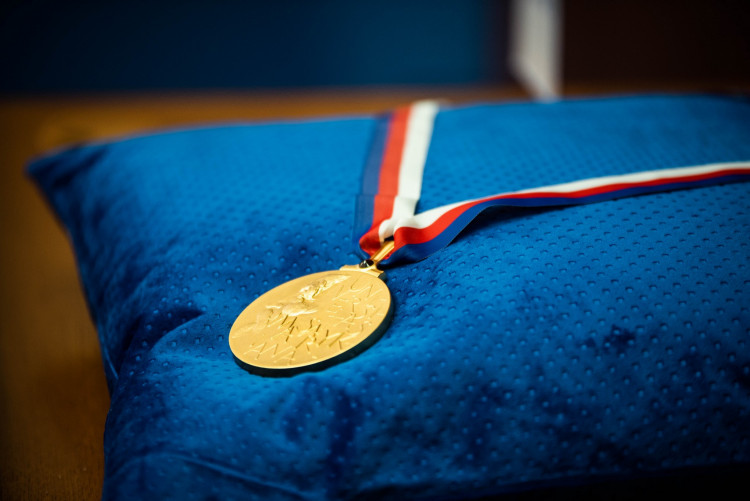 Předání velké zlaté medaile Masarykovy univerzity slovenskému prezidentovi Andreji Kiskovi, autor: Tomáš Hrivňák