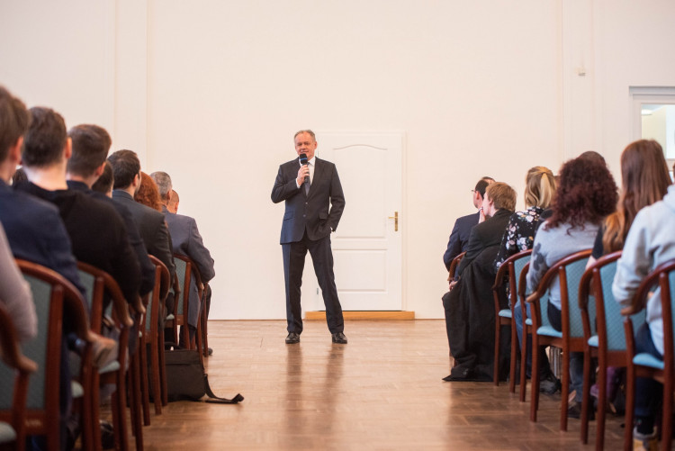 Předání velké zlaté medaile Masarykovy univerzity slovenskému prezidentovi Andreji Kiskovi, autor: Tomáš Hrivňák