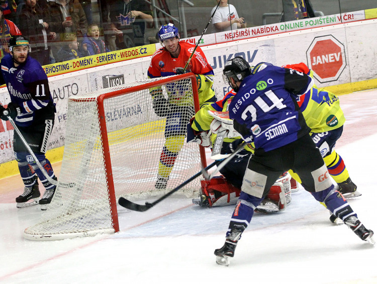 O snížení se ve třetí třetině postaral Filip Seman