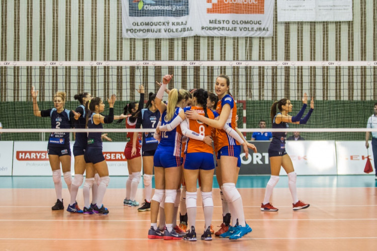 FOTOGALERIE: Olomoucké volejbalistky padly s Rumunkami v odvetném utkání Evropského poháru
