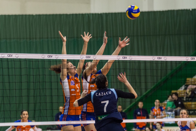 FOTOGALERIE: Olomoucké volejbalistky padly s Rumunkami v odvetném utkání Evropského poháru