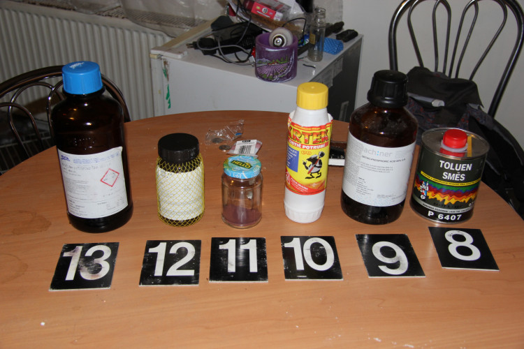 Policisté odhalili varnu drog na Semilsku