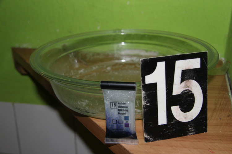 Policisté odhalili varnu drog na Semilsku