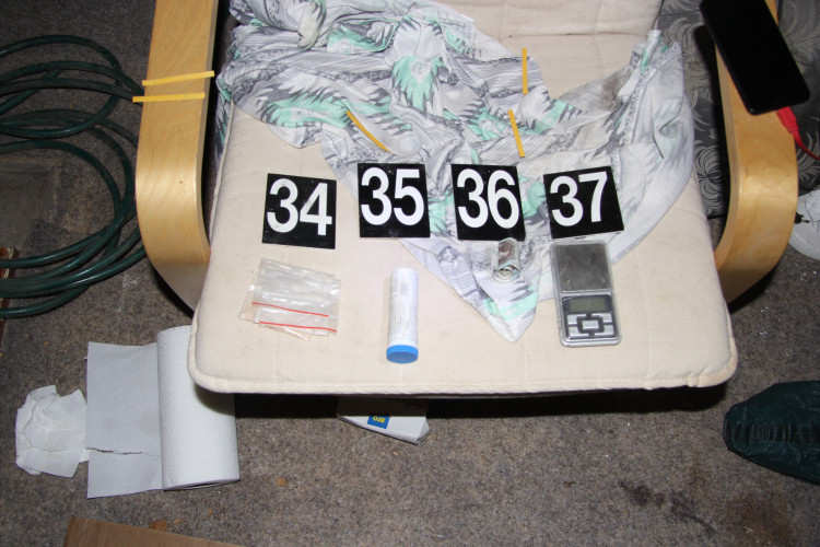 Policisté odhalili varnu drog na Semilsku