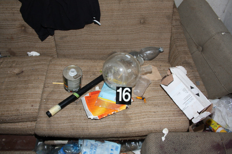 Policisté odhalili varnu drog na Semilsku