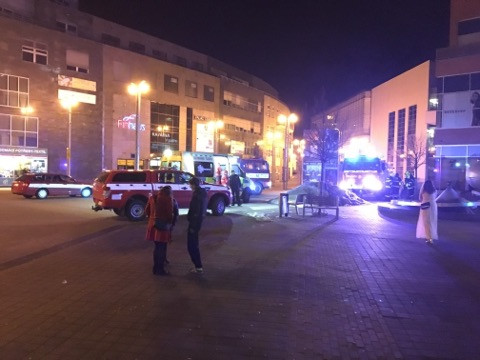 Hasiči zasahují ve Foru