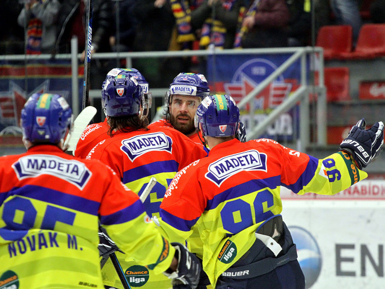 Další gólový zápis si proti Horácké Slavii připsal rozjetý Lukáš Endál