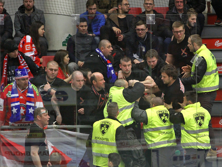 Konflikt mezi fans Třebíče a domácí ochrankou