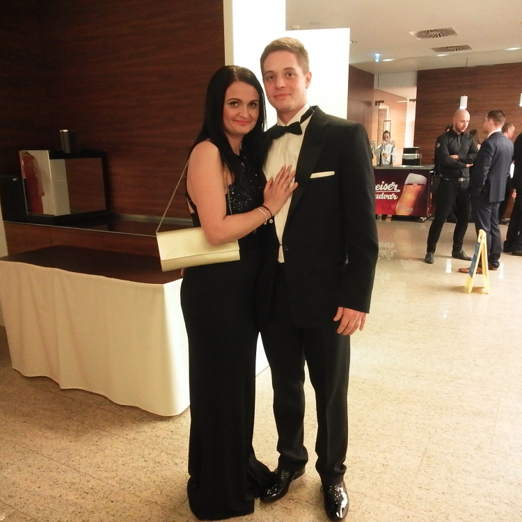 FOTOGALERIE: Dostali jste od Olomoucké Drbny na Olomouckém plese fotku na památku? Tady je webová galerie!