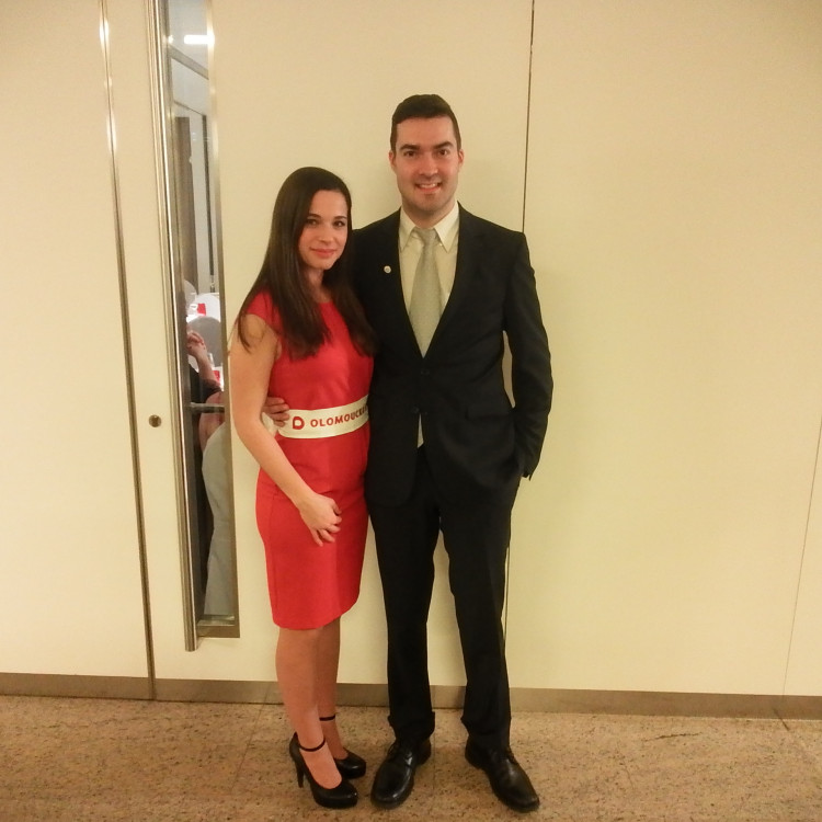 FOTOGALERIE: Dostali jste od Olomoucké Drbny na Olomouckém plese fotku na památku? Tady je webová galerie!