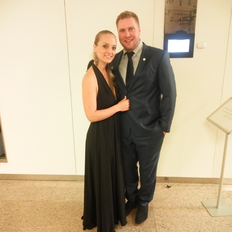 FOTOGALERIE: Dostali jste od Olomoucké Drbny na Olomouckém plese fotku na památku? Tady je webová galerie!