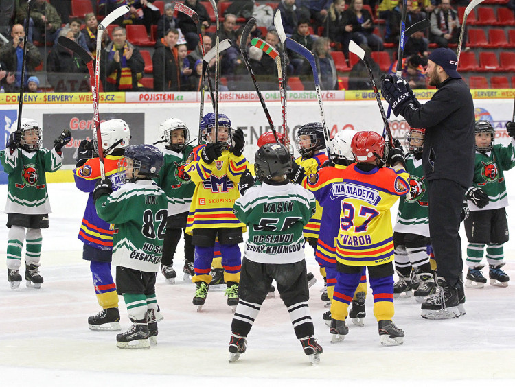 Chvíle slávy malých hokejistů Motoru a Slavoje