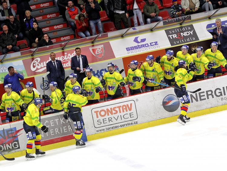 Bazalka přinesla motorákům štěstí