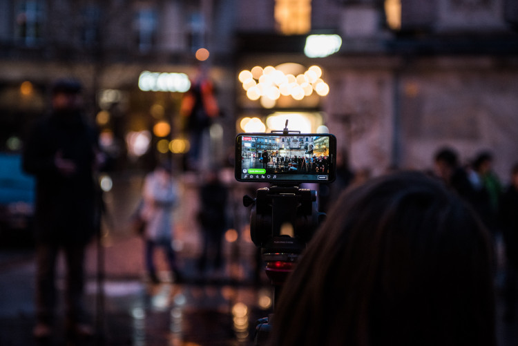 Nezabudneme, pokračujeme. Lidé si v Brně připomenuli zavražděného novináře a jeho snoubenku, autor: Tomáš Hrivňák