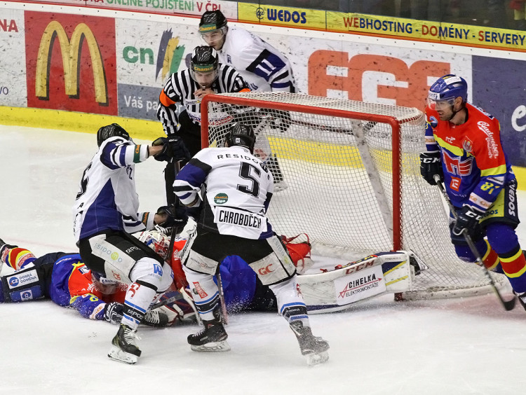 Motoráci likvidují jednu z velkých šancí hostů