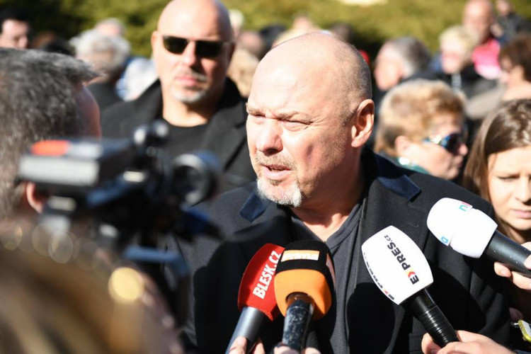 Pohřeb Jiřího Pomeje