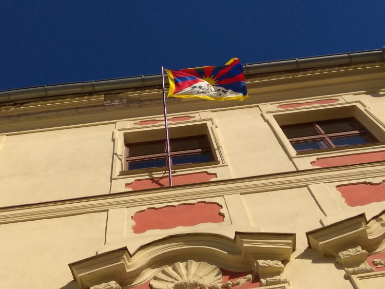 Vyvěšení tibetské vlajky
