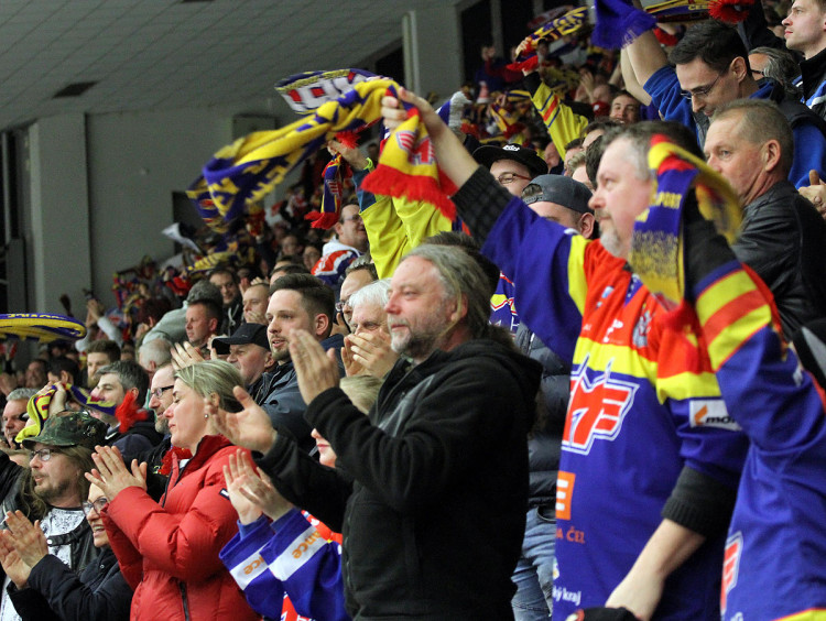 Diváci museli být s výkonem i výsledkem spokojeni