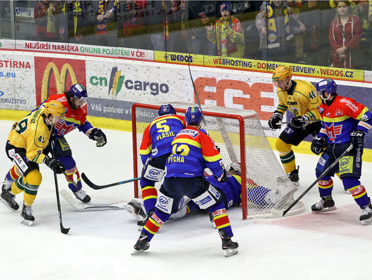 Petr Kváča schoval kotouč pod své tělo