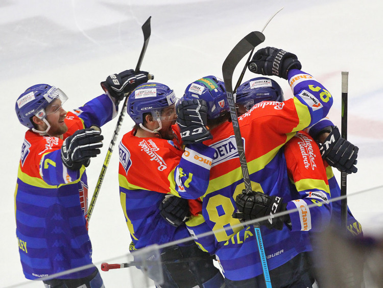 Konečně! Skóre otevřel ve 43. minutě pohotovou střelou Václav Karabáček