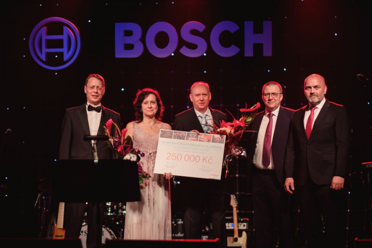 Reprezentativní ples firmy Bosch Diesel