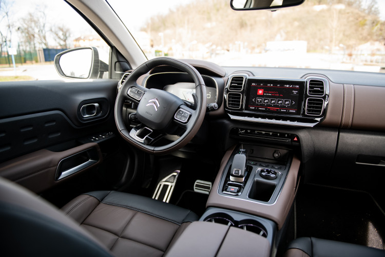 Reprezentativní a komfortní. Citroën C5 Aircross strčí do kapsy ne jedno SUV