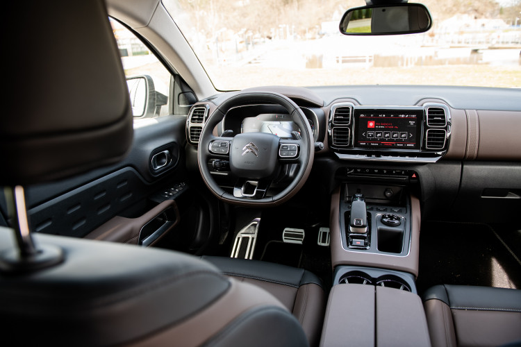 Reprezentativní a komfortní. Citroën C5 Aircross strčí do kapsy ne jedno SUV