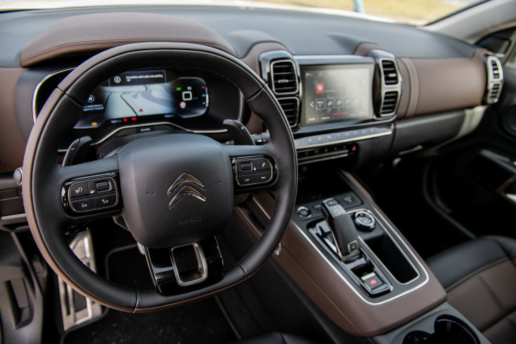 Reprezentativní a komfortní. Citroën C5 Aircross strčí do kapsy ne jedno SUV