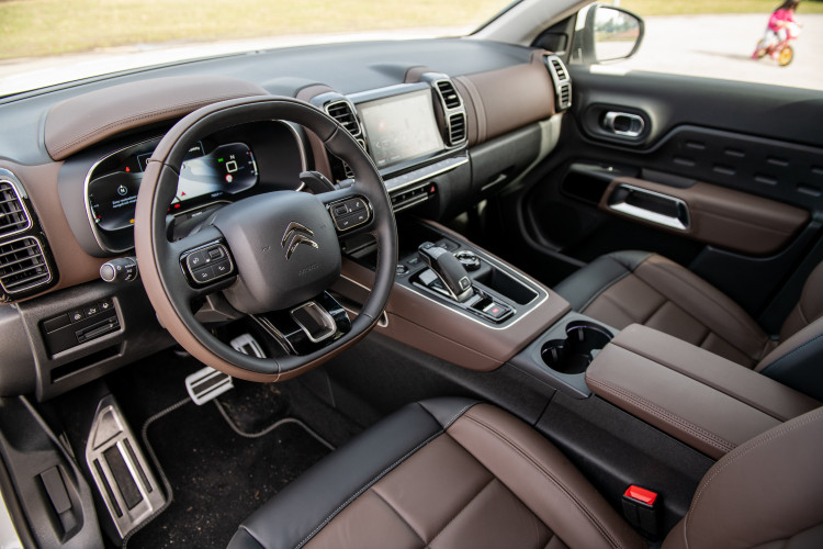 Reprezentativní a komfortní. Citroën C5 Aircross strčí do kapsy ne jedno SUV