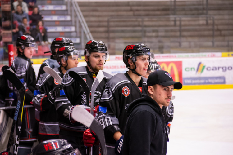 Jihočeská univerzita neobhájila titul z loňského roku, na ledě podlehla VŠTE