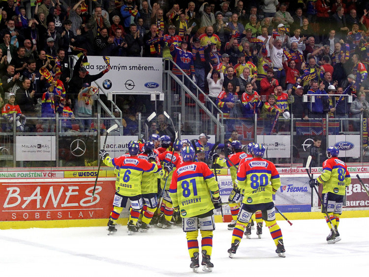 Motoráci berou první dva body do barážové tabulky