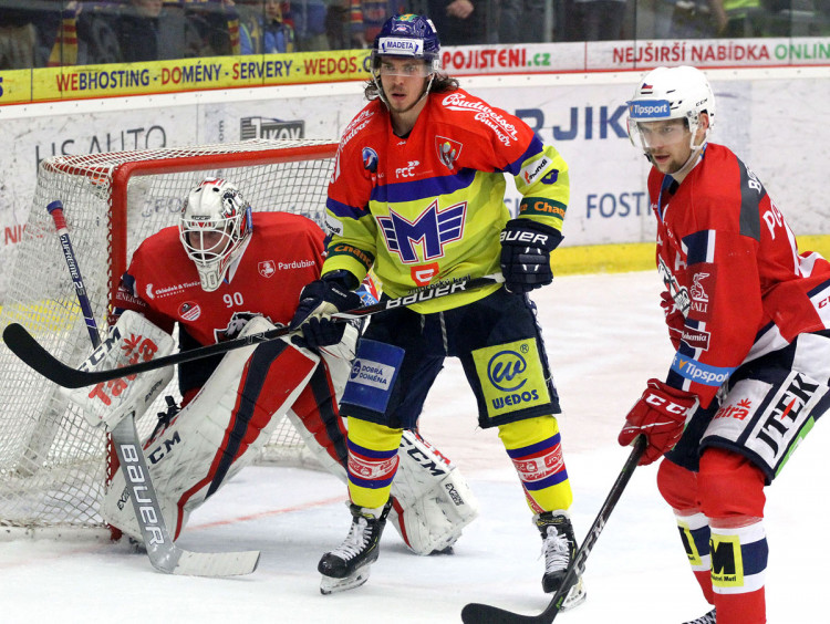 Jakub Doktor hlídkuje před Kacetlem