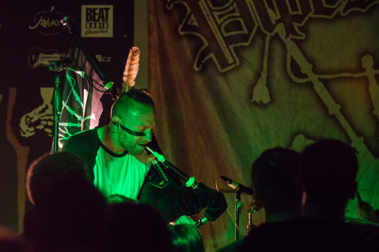 Skupina Pipes and Pints opět září na scéně s novým zpěvákem