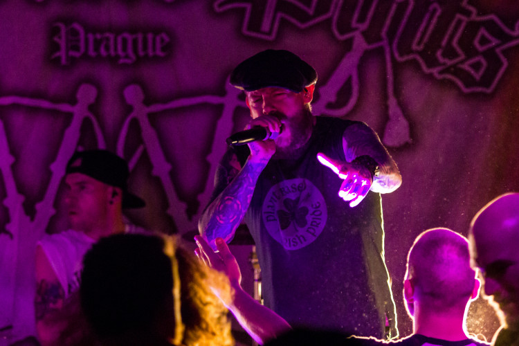 Skupina Pipes and Pints opět září na scéně s novým zpěvákem