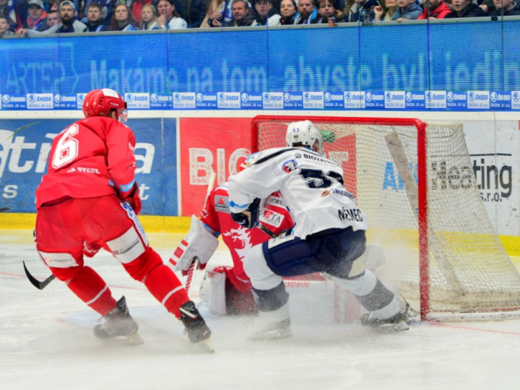 Plzeň porazila Třinec 3:1 a vynutila si sedmý zápas