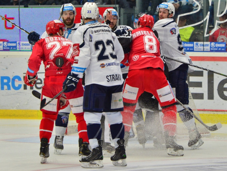 Plzeň porazila Třinec 3:1 a vynutila si sedmý zápas