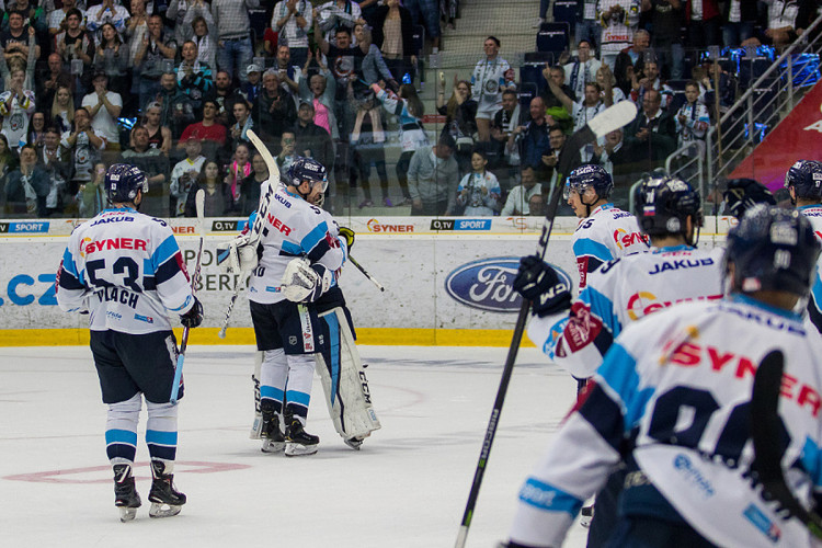 Tygři to dnes Ocelářům nandali a je vyrovnáno