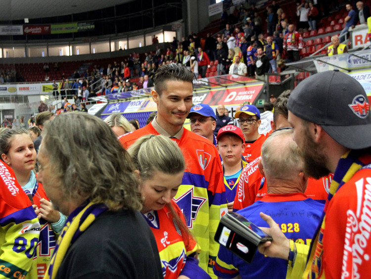 Vidět Žigu Pavlina zpátky na ledě Budvar arény bylo pro mnohé fanoušky příjemným překvapením