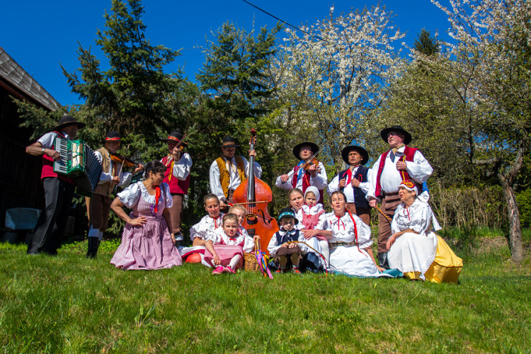 Na Bobově oslavili Velikonoce opravdu tradičně