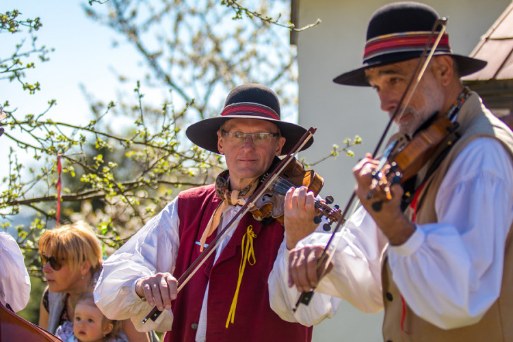 Na Bobově oslavili Velikonoce opravdu tradičně