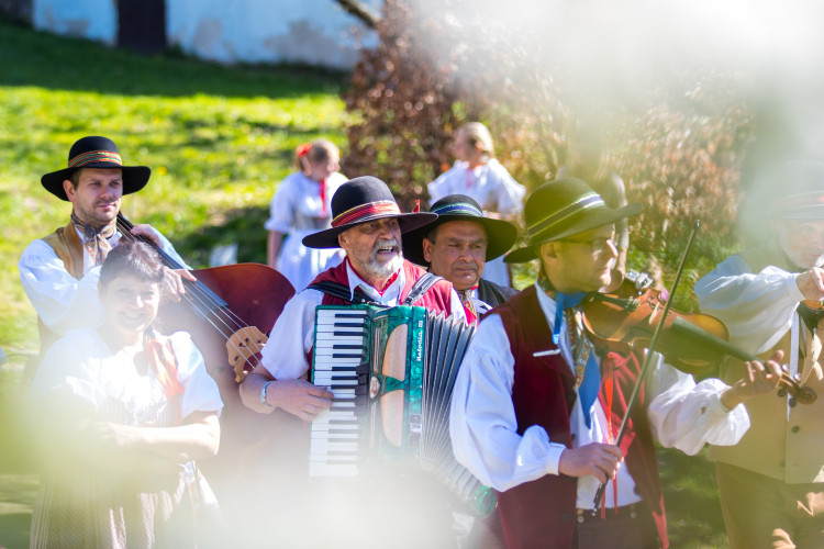 Na Bobově oslavili Velikonoce opravdu tradičně