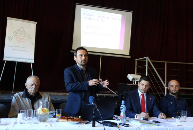 Setkání ohledně jaderného úložiště v Dolní Cerekvi