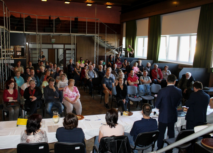 Setkání ohledně jaderného úložiště v Dolní Cerekvi