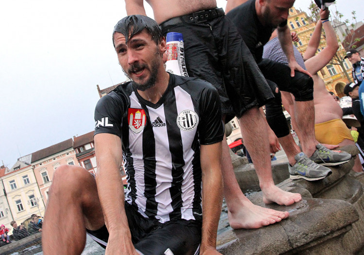 Dynamo porazilo Chrudim a slaví návrat do nejvyšší soutěže