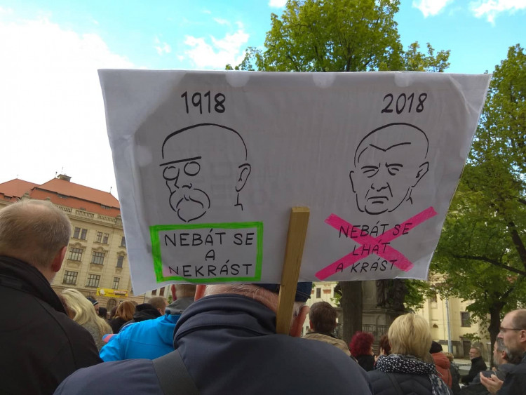 Demonstrace na jihlavském Masarykově náměstí - nezávislost justice