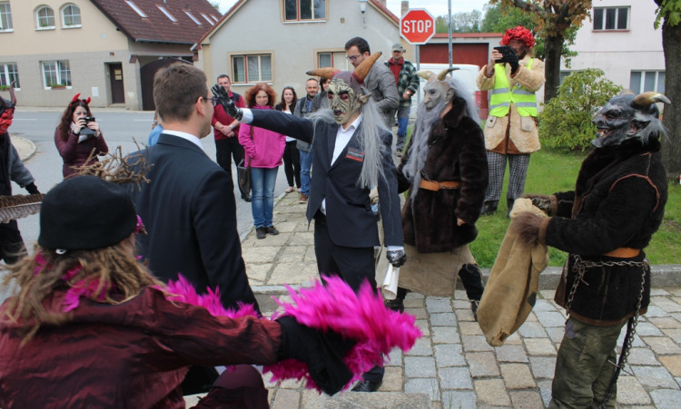 Ředitel SÚRAO v lokalitě Hrádek