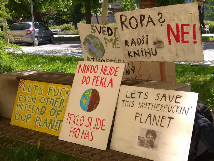 Jihlavští studenti demonstrují za lepší ochranu klimatu