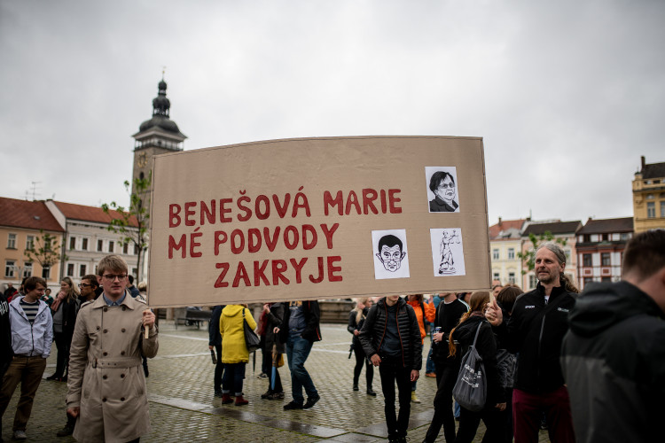 Protest na budějckém náměstí